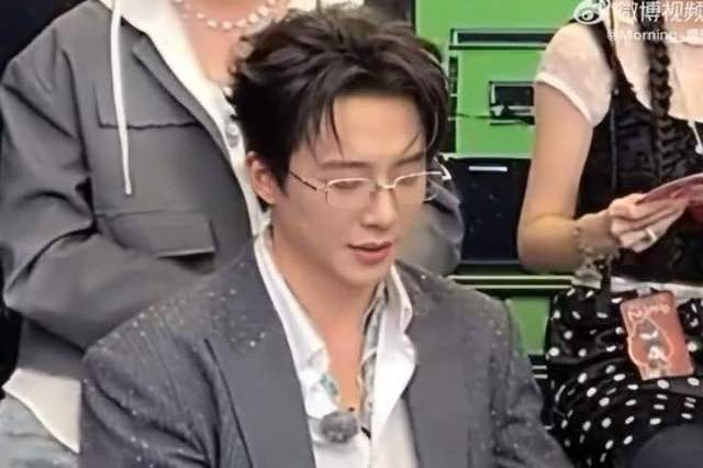 《开始推理吧》刘宇宁：谁上星光大赏敢要钱？免费唱歌很正常封面图