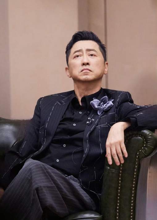 一轮游后，庾澄庆疑点赞吐槽歌手言论，假手滑还是真点赞？封面图